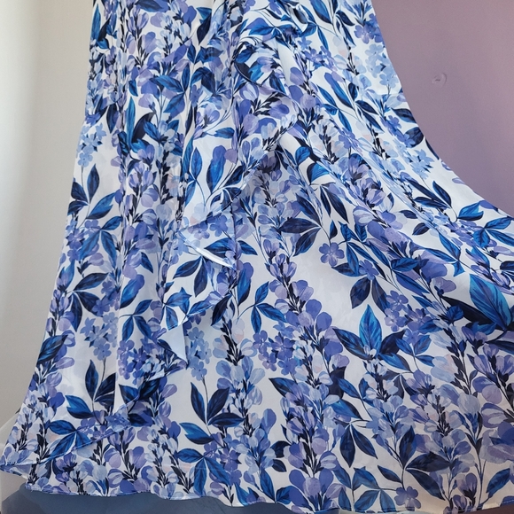 NWT Eliza J Blue Floral V-Neck Flutter Sleeve Ruffle Waist Tie Formal Maxi Dress - Picture 9 of 16